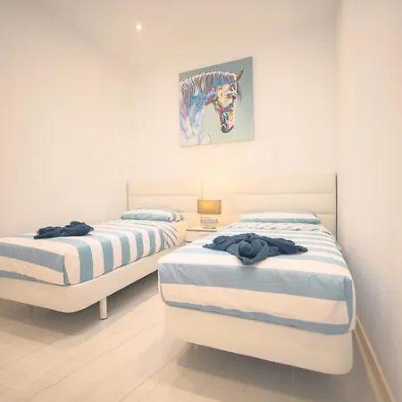 Atlantico Plaza 3a - 2 Beds - 2 Baths Apartment *